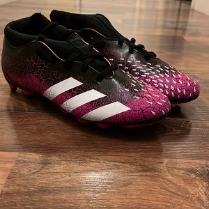 Brand New Adidas Predator Freak .4 Cleats